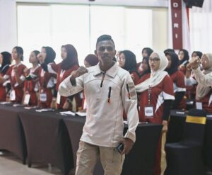 Ketua Harian DPP GMPK Wilfridia Yons Ebiet saat menyampaikan materi pada Diklat Pratama Se-Indonesia Angkatan I yang digelar Dewan Pimpinan Pusat (DPP) Gerakan Mahasiswa Pemuda Kebangsaan (GMPK) di Bogor (Dok. Resolusi)